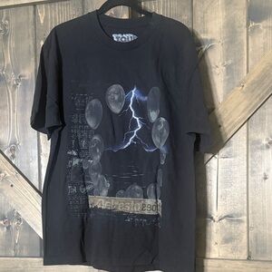 XL - Travis Scott Graphic T-Shirt Black Red Floral Design